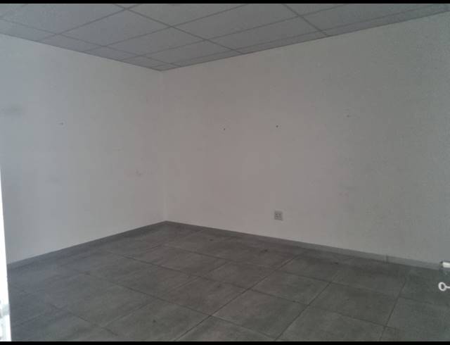 351M² OFFICE TO LET IN NELSPRUIT CENTRAL